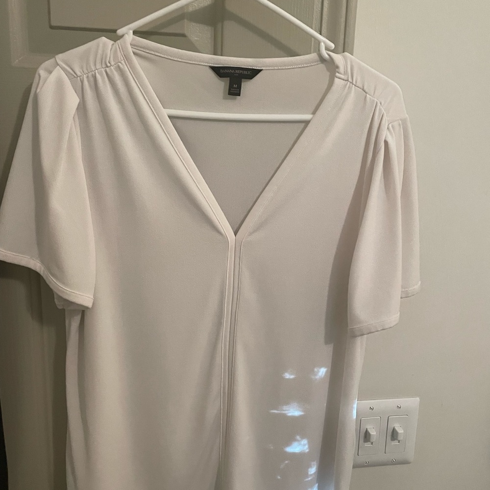 Banana Republic White size medium blouse